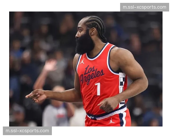 快船单节43分刷新赛季纪录 伦纳德复出引领全队命中17记三分